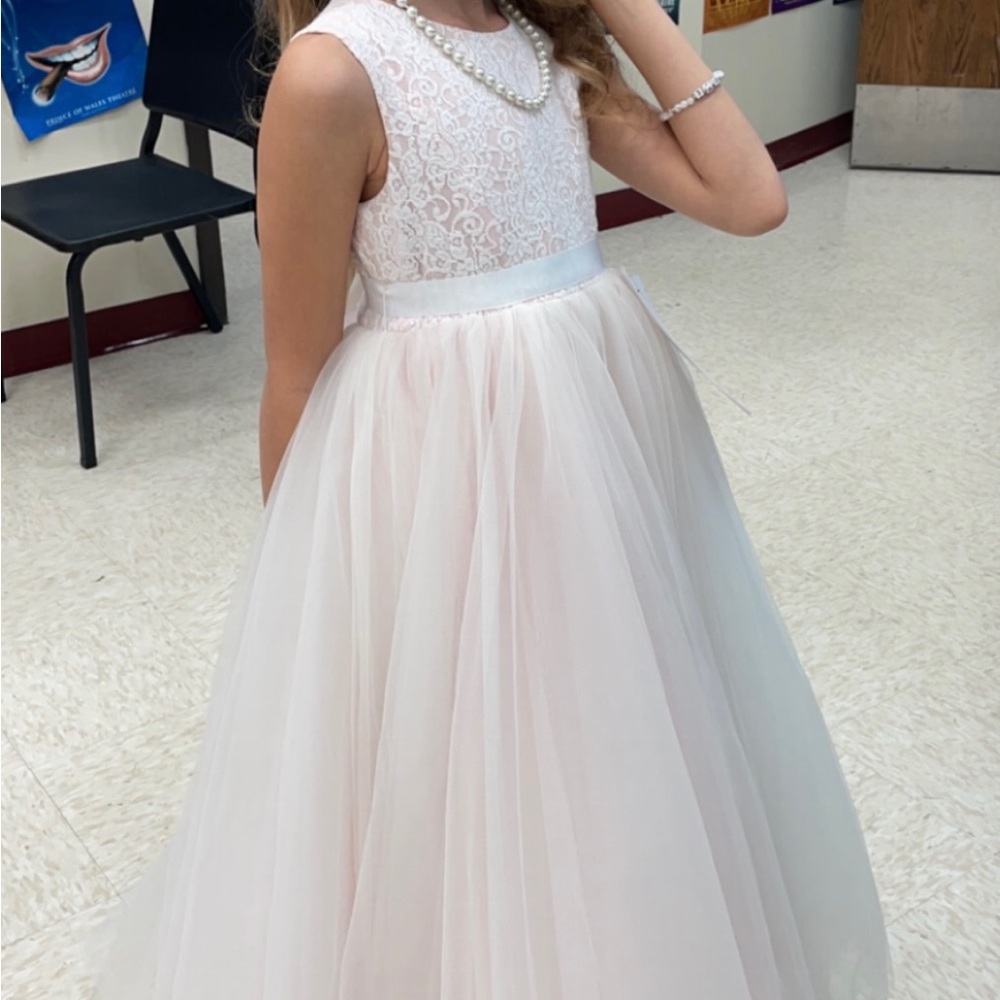 Wedding dress size 7 girls